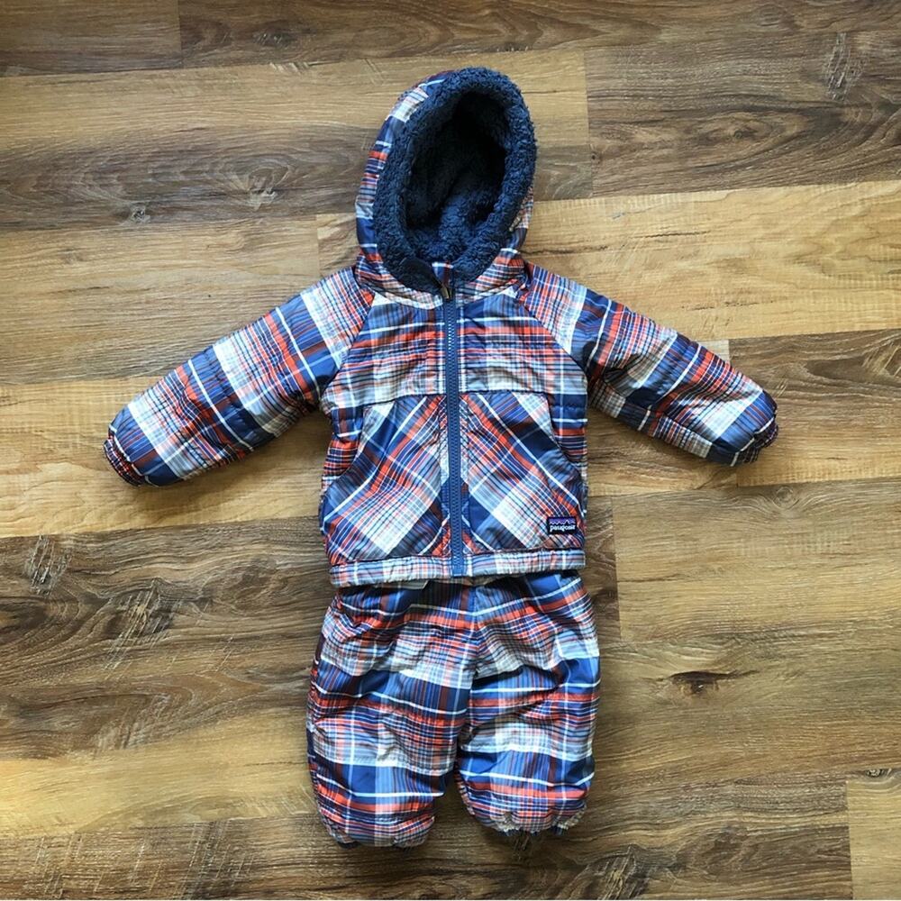 Patagonia Baby Reversible Tribbles Jacket and Snow Pants Set Size 6 Months